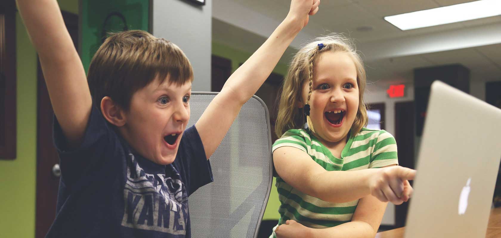 智能化且具有学习能力的轰炸手机短信网站